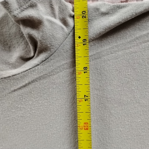 Guess Men's Tan Short Sleeve Tee - Picture 12 of 15